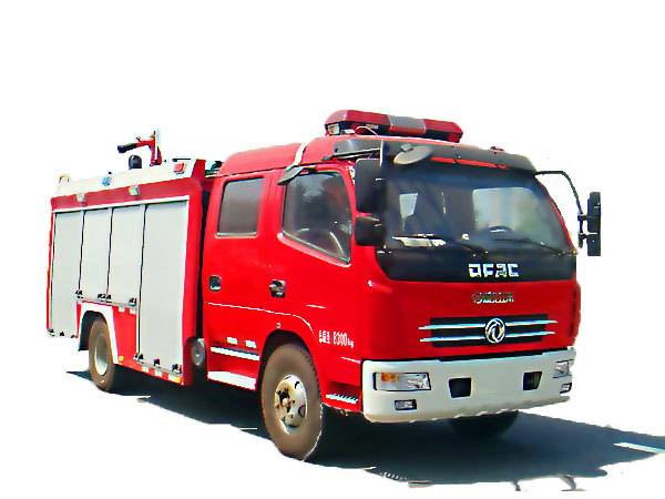东风多利卡3.5吨水罐消防车图片